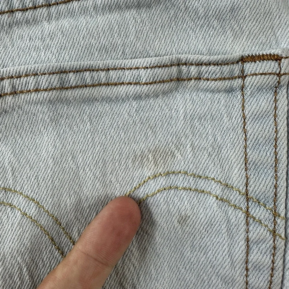 Levi's Women's 501 High Rise Two Tone Denim Jean Shorts Size 30 Button Fly Blue - Picture 11 of 12